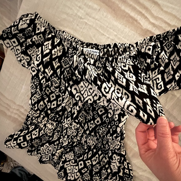 Off the shoulder fit and flare tops - Picture 4 of 6